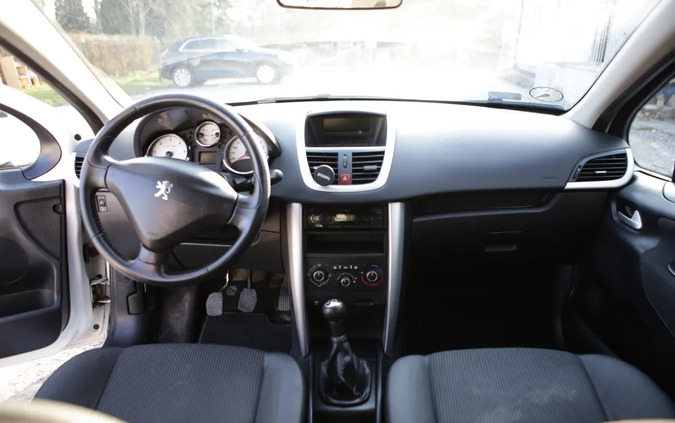 Peugeot 207 cena 12000 przebieg: 237481, rok produkcji 2011 z Rybnik małe 92